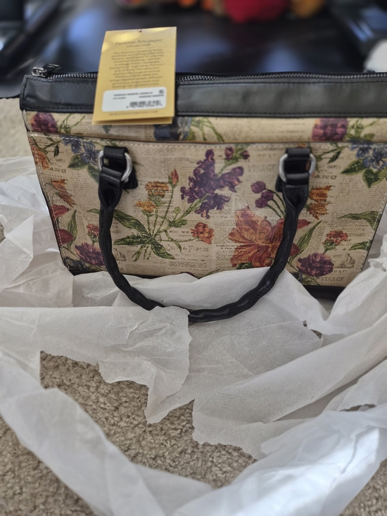Patricia Nash Handbags - This is a Patricia Nash Josselin leather satchel in the Parisian Newspaper print